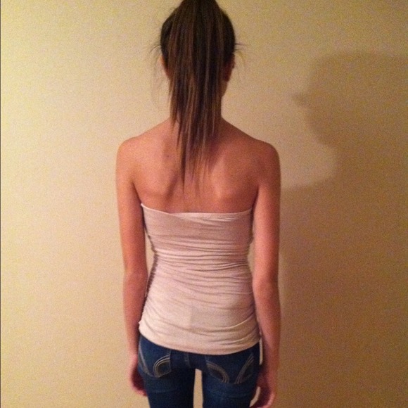 TRADED: Strapless Cream Top Small - Picture 3 of 4