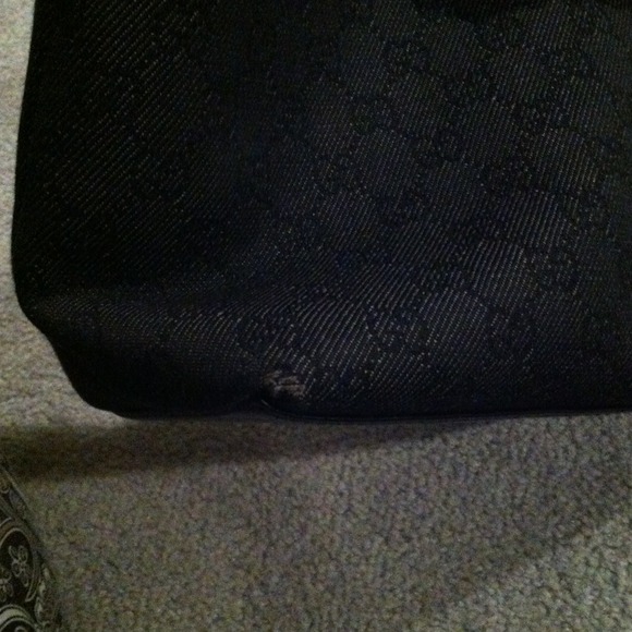 4@azulpacifica ๐HP 7/12/14 Authentic Gucci Tote - Picture 2 of 4