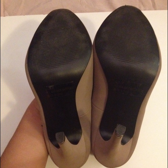 SOLD - Picture 4 of 4