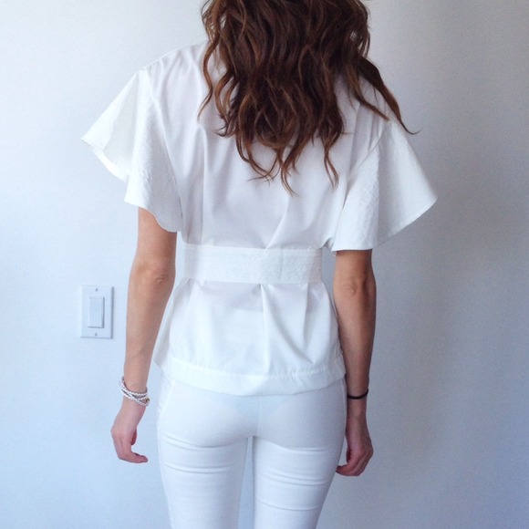 ✖️ SOLD OUT ✖️ Style Mafia White Kimono Top - Picture 4 of 4