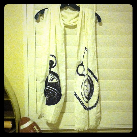 Vintage/retro styled pocket watch cotton scarf