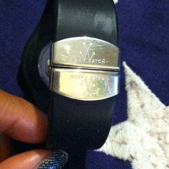 Toy Watch - Picture 2 of 4