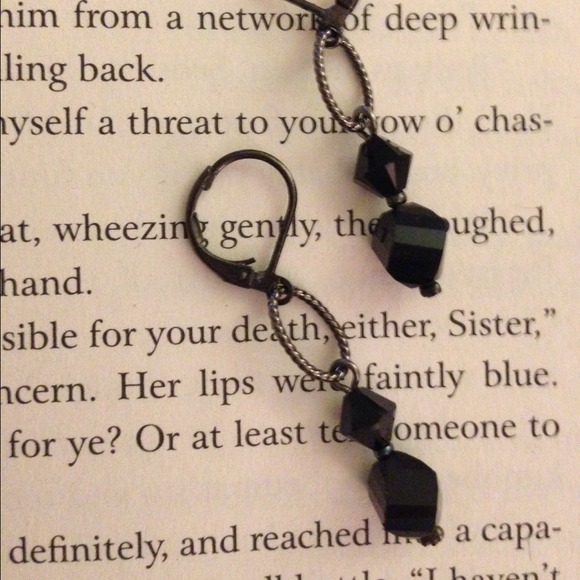 Black beaded earrings never been worn