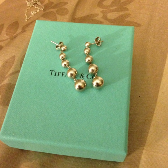 Make an offer! 100%Authentic!! (Ring not for sale) - Picture 3 of 4