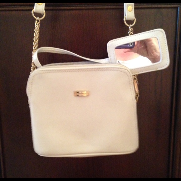 Cream Crossbody Liz C Bag - Picture 3 of 4