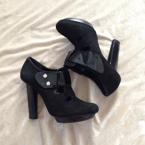 Cute BcBgGirls Blk Suede Platforms Sz 8.5 - Picture 2 of 4