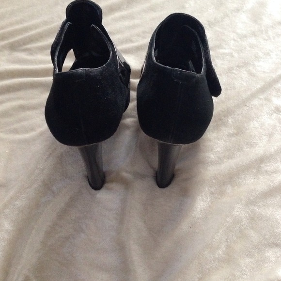 Cute BcBgGirls Blk Suede Platforms Sz 8.5 - Picture 3 of 4