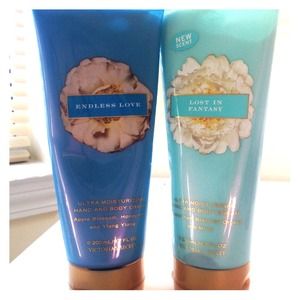 🎀Victorias Secret Body Lotion 2 different smells!