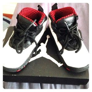 Kids Jordan retro 10