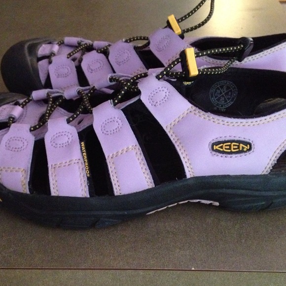 Keen Waterproof Sandals Like New!