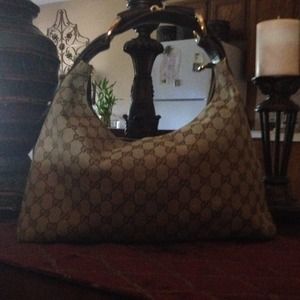 Gucci hobo handbag....incredible condition...