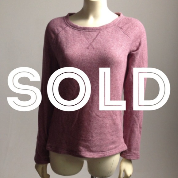 🐱SOLD🐱 Heather purple crewneck sweatshirt