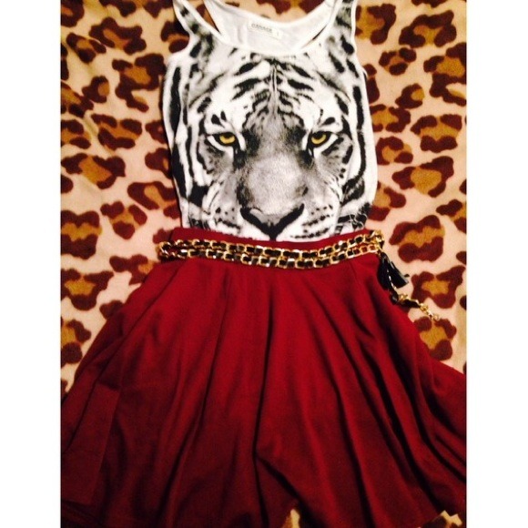 SOLD 🐅 tiger head tank top 🐅