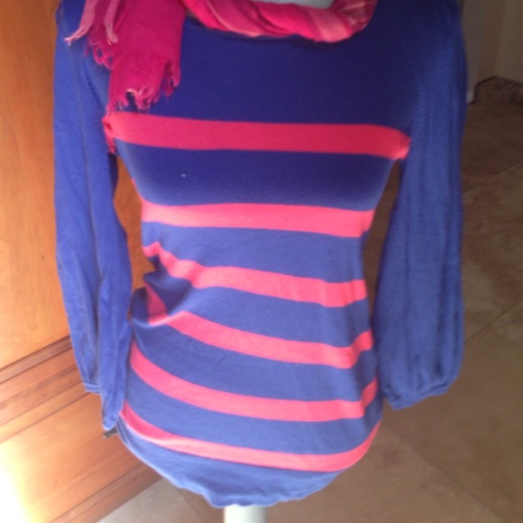 Reserved @doucha bundleLilly  Sweater