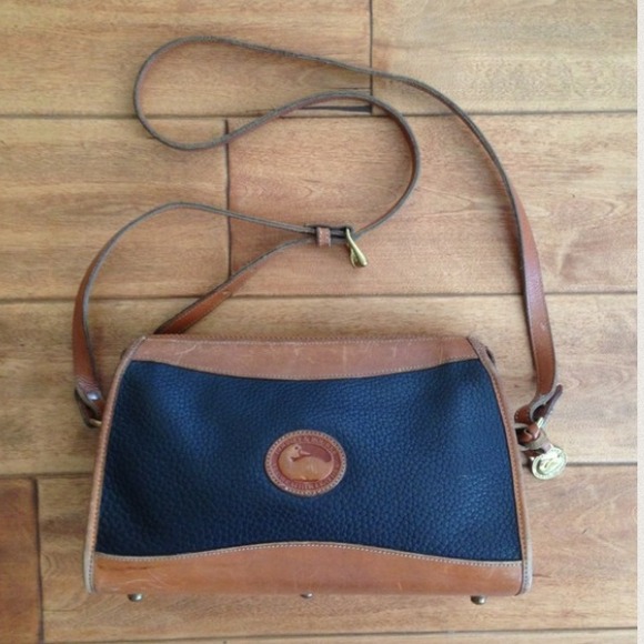 Dooney and Bourke cross body leather bag - Picture 1 of 4