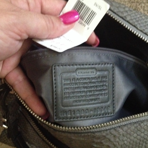 Large python embossed Coach leather bag - Picture 2 of 4