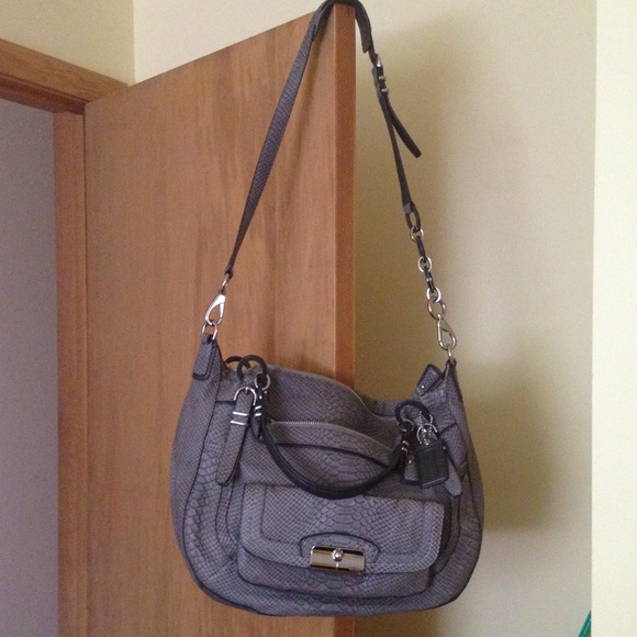 Large python embossed Coach leather bag - Picture 3 of 4