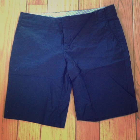 Black Gap Bermuda shorts size 12