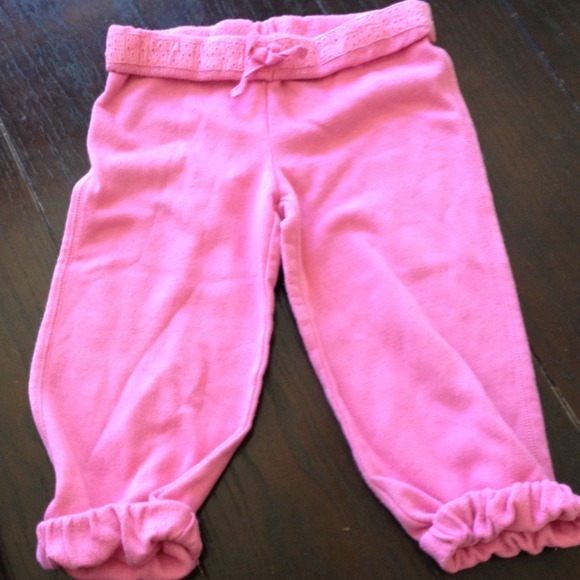 ❌Sold❌Girls Capri sweats