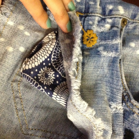 Cute shorts - Picture 3 of 3