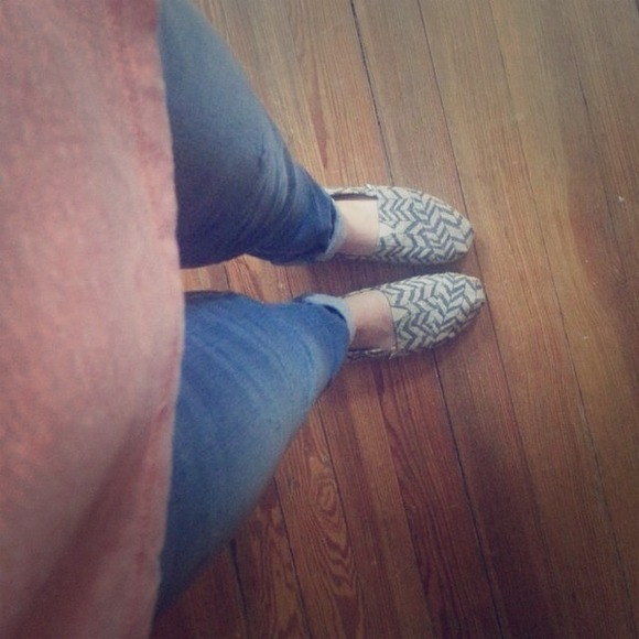 Burlap Aztec TOMS ***ON HOLD***