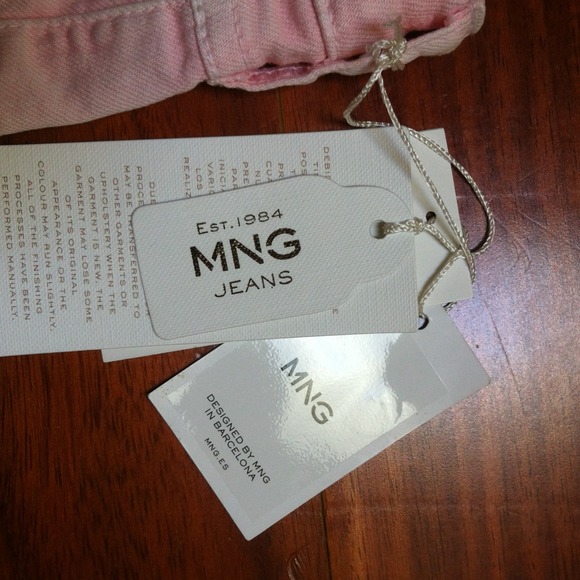 MNG pink shorts - Picture 3 of 4