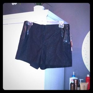 Forever 21 Black sparkle Shorts/faux leather - M