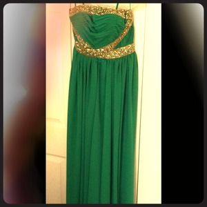 Very Unique Green Gown!