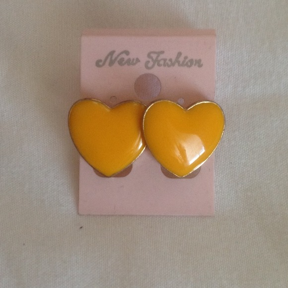 Heart earring
