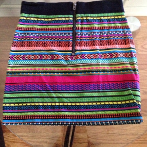 SOLD! - Limited edition tribal print skirt! - Picture 3 of 4