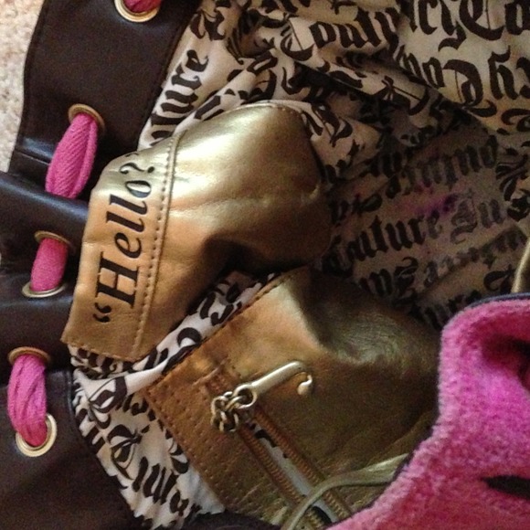 Juicy pink cherry purse - Picture 4 of 4