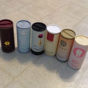 Shimmering body powder Avon