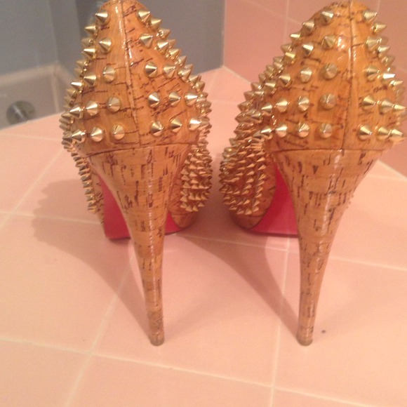 SOLD - Picture 3 of 4