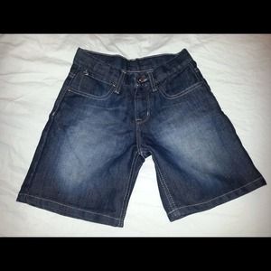 Stylish BOYS size 7 denim shorts