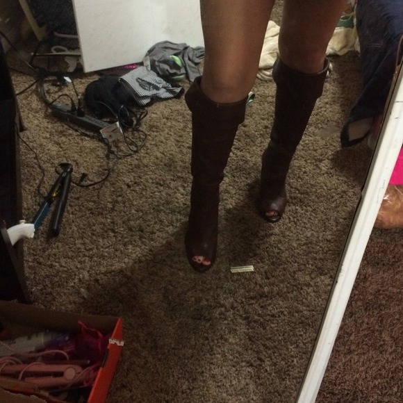 Jessica Simpson boots , super cute !🎀