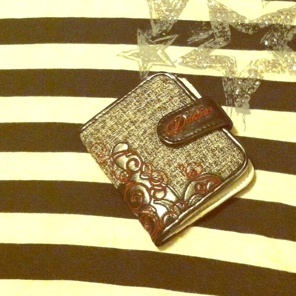 Sold🚨Cute small wallet