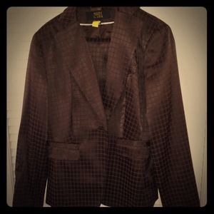 Shiny brown Allen suit