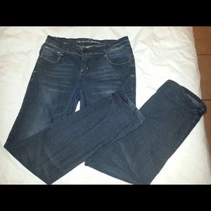 Girls jeans w/CUTE pockets