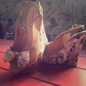 Madeline Stuart Floral Wedge Heels 7.5