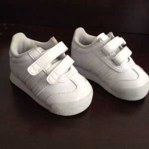 Infant all white Adidas