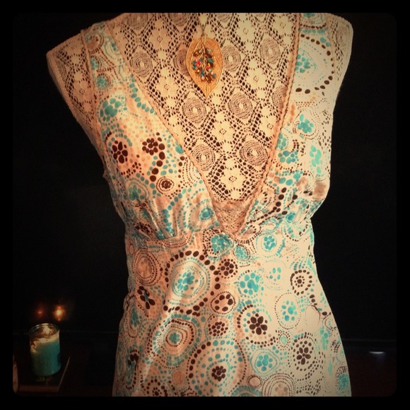 Free People White, Blue, and Brown Dress 🌸