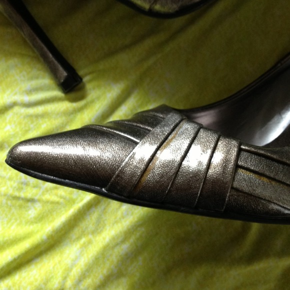 💢SOLD💢 Classic pointy toe heel - Picture 4 of 4