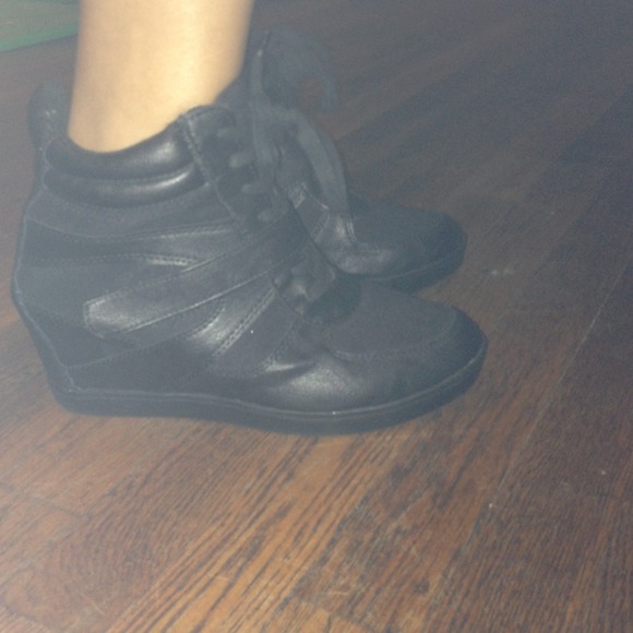 High wedge  sneakers