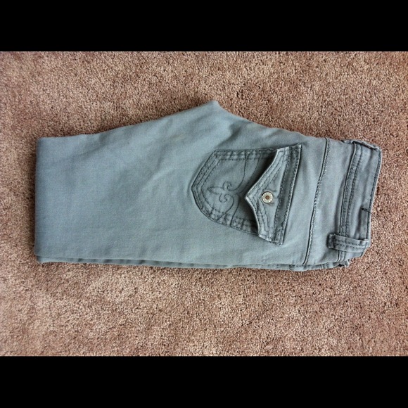 Grey skinny jeans