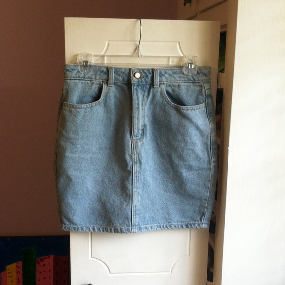 American Apparel denim jean mini skirt