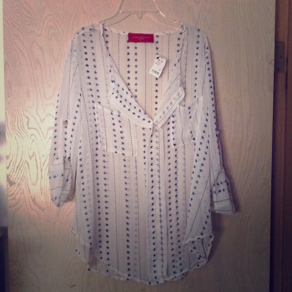 💕💕SOLD💕💕Akira white and blue star sheer blouse
