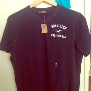 Hollister Men's shirt