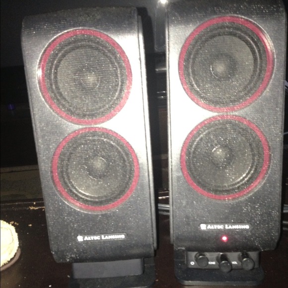 Computer speakers - Picture 2 of 2