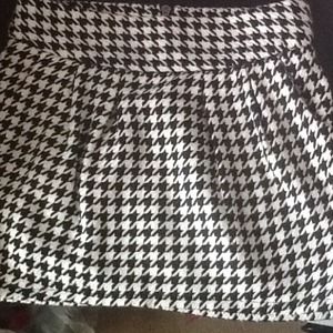 Kids size houndstooth skirt