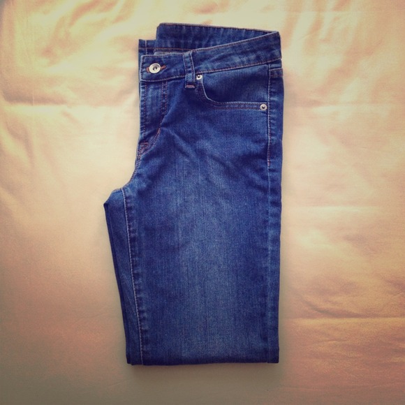 UNIQLO blue straight leg/flare jean